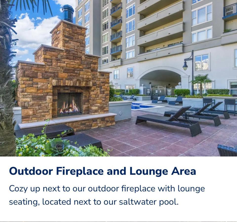 Spacious 2 Bed, 2 Bath Uptown Gem In The Heart Of The City-Parking-Wi-Fi-Balcony Cgv Шарлът Екстериор снимка
